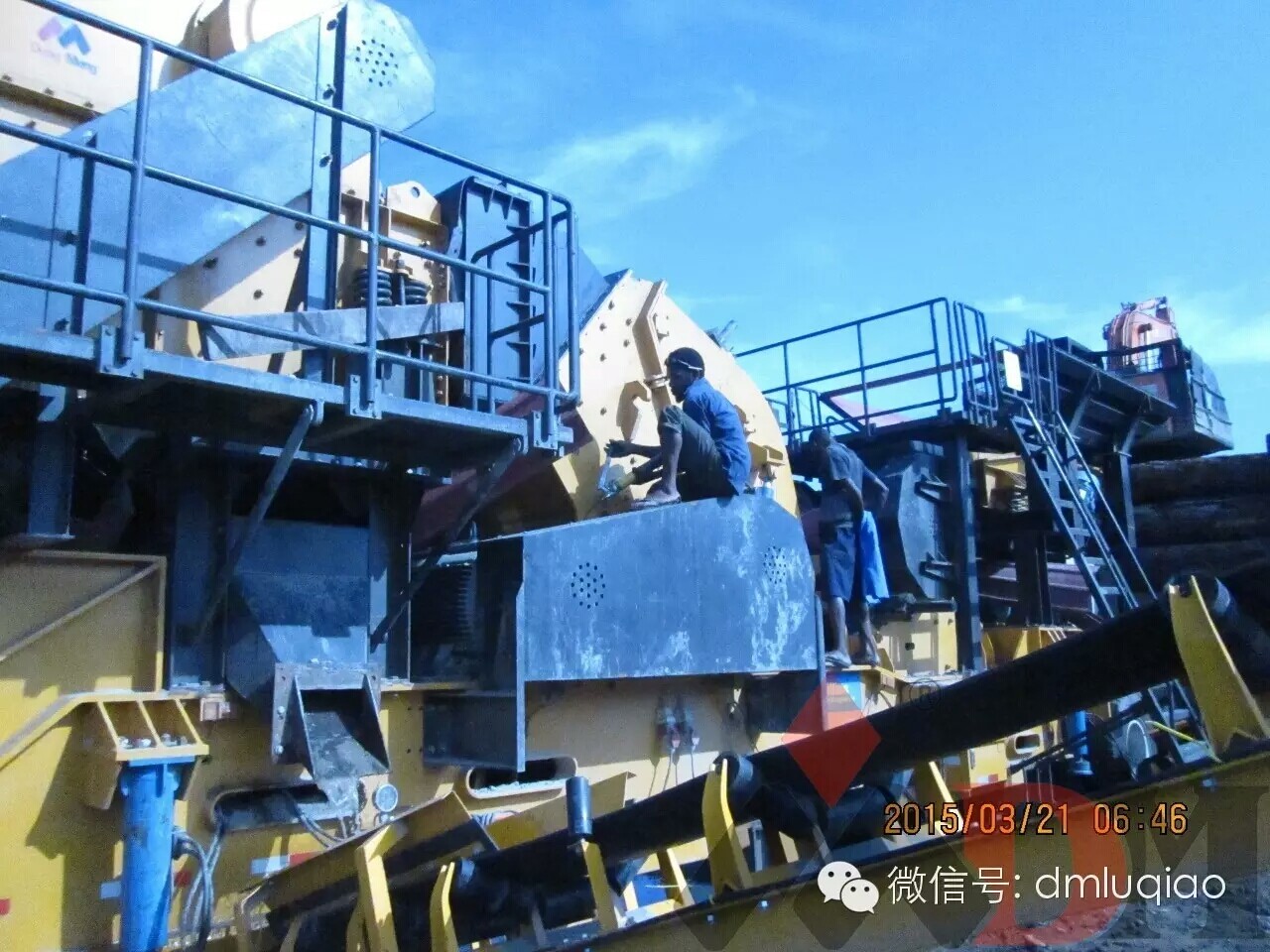 上海东蒙路桥机械有限公司-巴布亚新几内亚移动破碎机