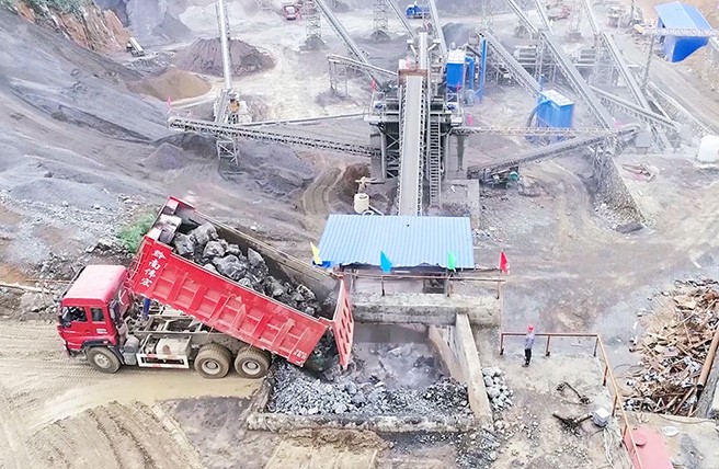 贵州时产1000吨石灰石砂石料生产线项目